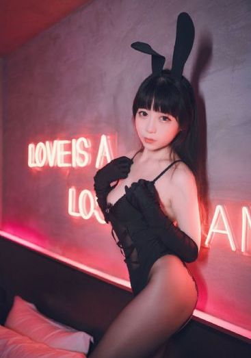 美女三级在线_BD英语在线观看