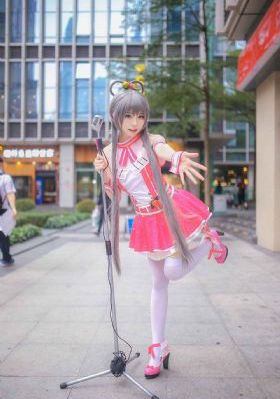 我跟老外玩三p真爽_BD国语高清完整版