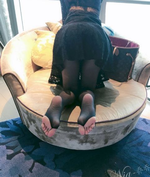 丈夫不在家的午后时光内容_乱人伦精品视频在线观看