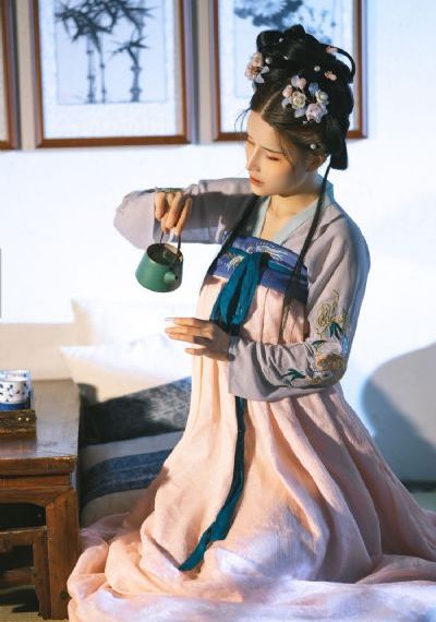 十九岁免费观看电视剧胖胖的_1080神马影院在线