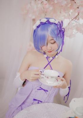 裙子下是野兽_4K免费观看超清